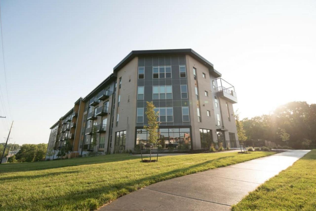 Frontdesk Core Apts Campustown Ames Eksteriør billede
