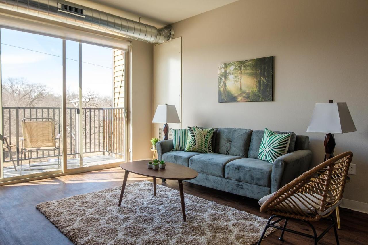 Frontdesk Core Apts Campustown Ames Værelse billede